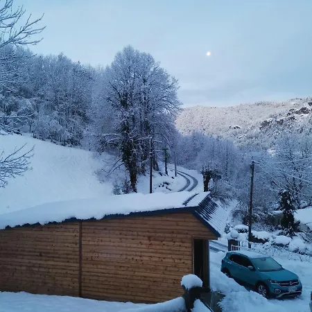Maison D'hôte, Gîte, La Maisonnette * Vic-sur-Cère