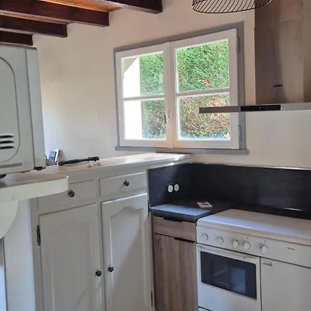 Hébergement de vacances Maison D'hôte, Gîte, La Maisonnette Vic-sur-Cère